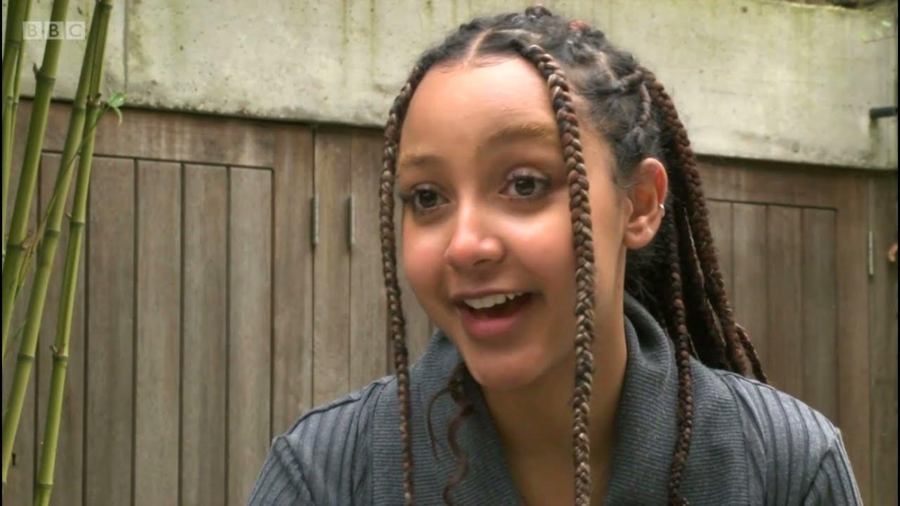 pink pantheress ethnicity